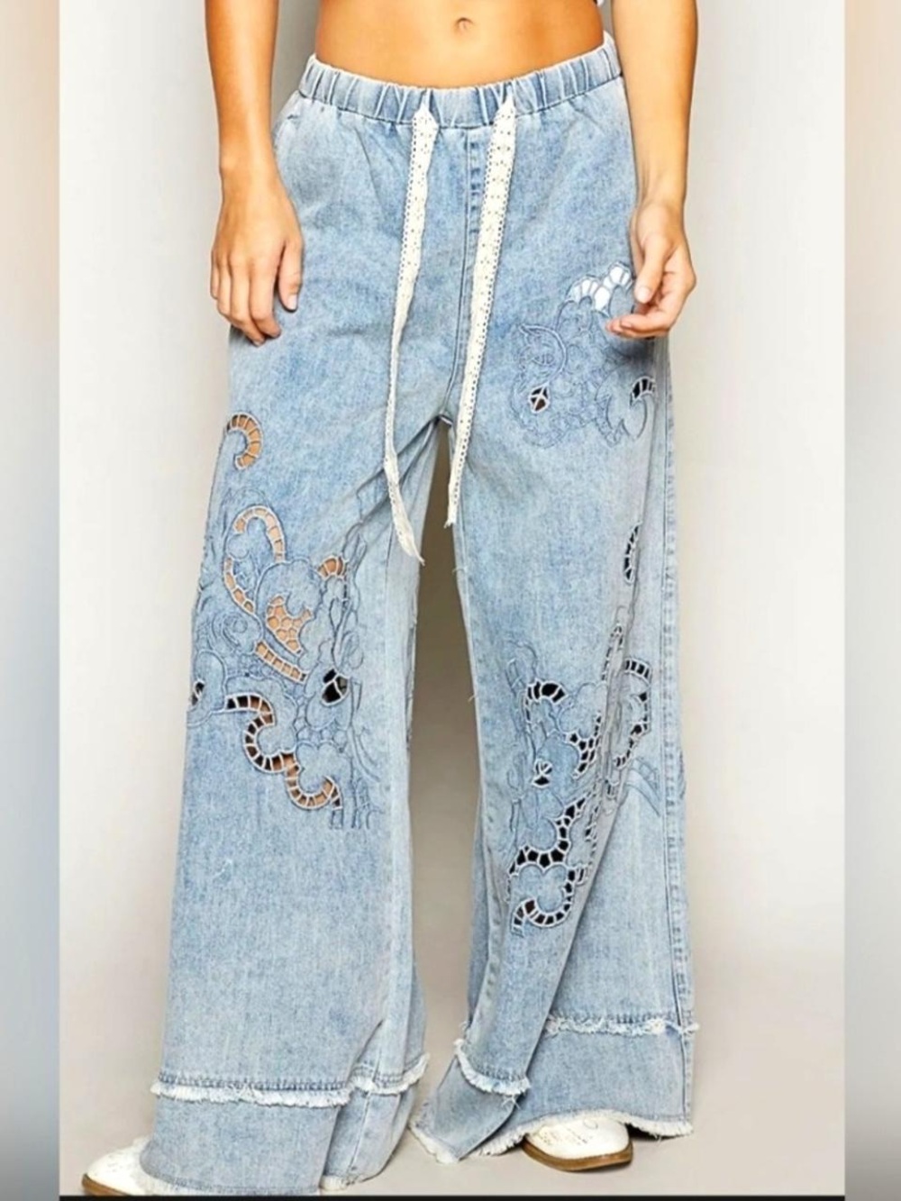 POL Light Blue Wide-Leg Jeans/ Vintage / M / NWOT / 28”-waist / inseam-30”